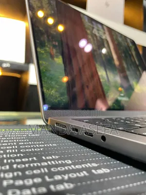 New Laptop Apple MacBook Pro M1 32GB Apple M1 Pro SSD 512GB