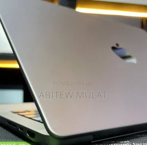 New Laptop Apple MacBook Pro 2021 M1 32GB Apple M1 SSD 512GB