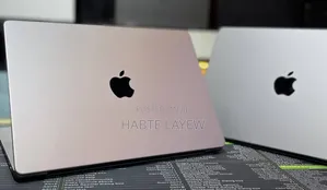 Photo - New Laptop Apple MacBook Pro M1 32GB Apple M1 Pro SSD 512GB