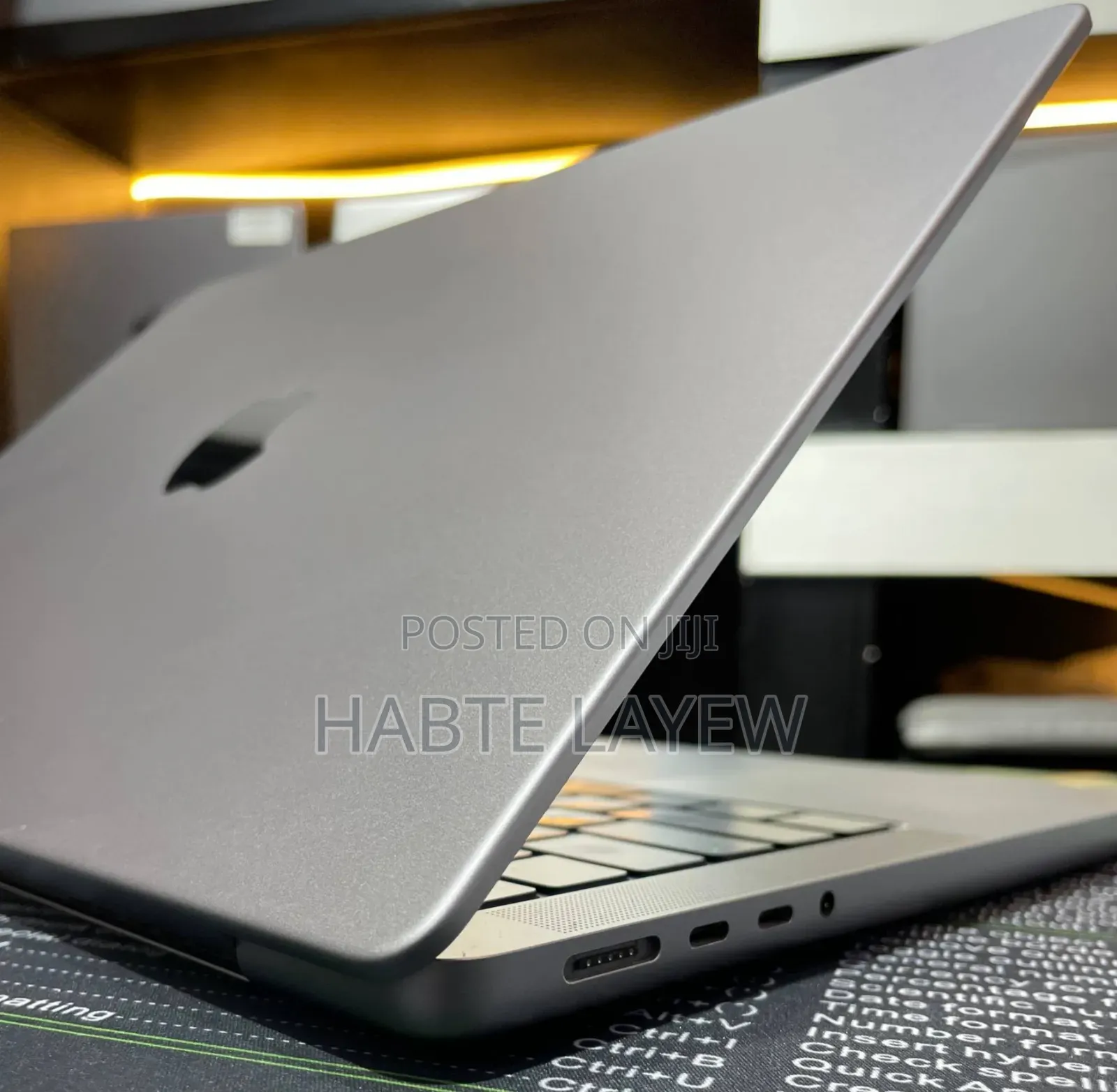 New Laptop Apple MacBook Pro M1 32GB Apple M1 Pro SSD 512GB