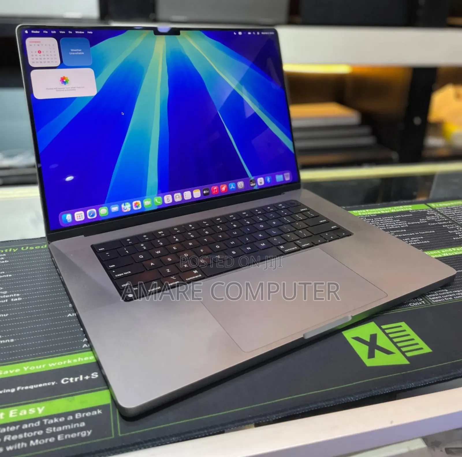 New Laptop Apple MacBook Pro M1 64GB Apple M1 Max SSD 1T