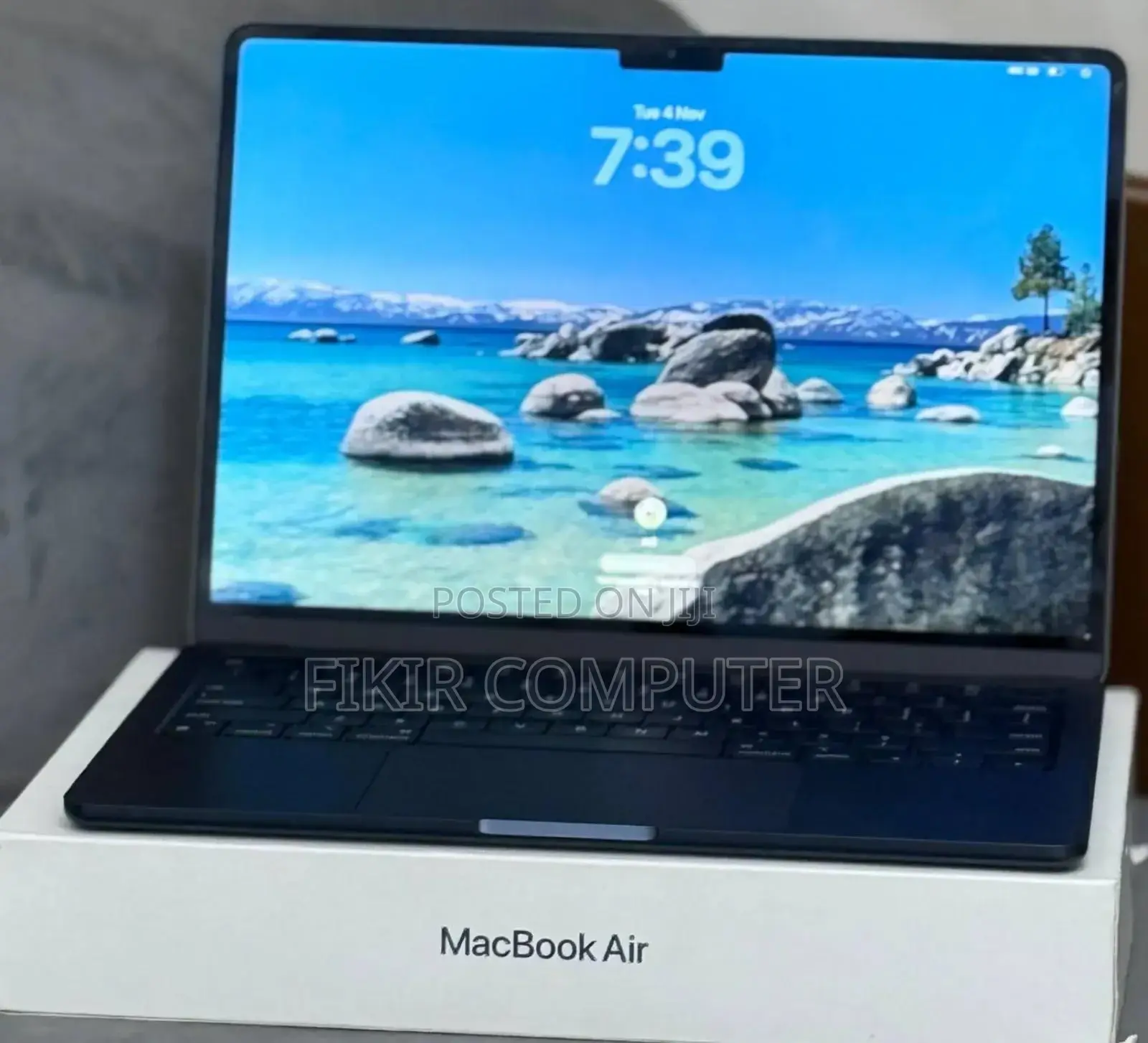 New Laptop Apple MacBook Air 2022 M2 8GB Intel Core M2 SSD 256GB