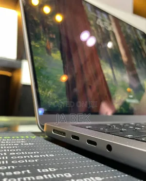 New Laptop Apple MacBook Pro M1 32GB Apple M1 Pro SSD 512GB