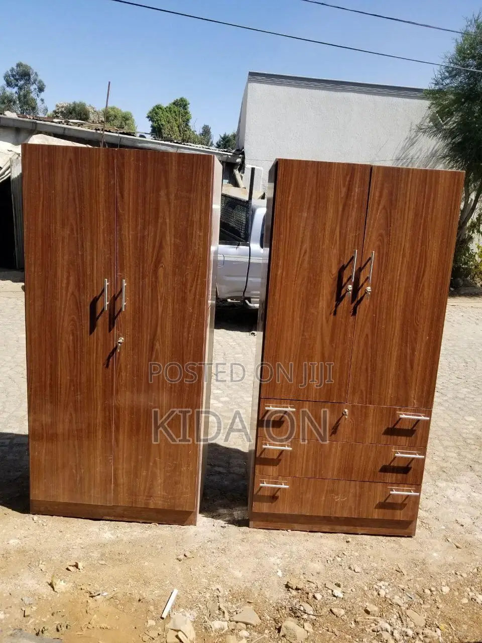 Closet ቁምሳጥን