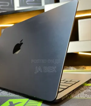 New Laptop Apple MacBook Air 2022 M2 24GB Apple M2 SSD 1T