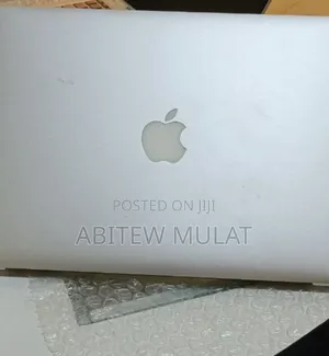 New Laptop Apple MacBook Air 2015 4GB Intel Core I5 SSD 256GB