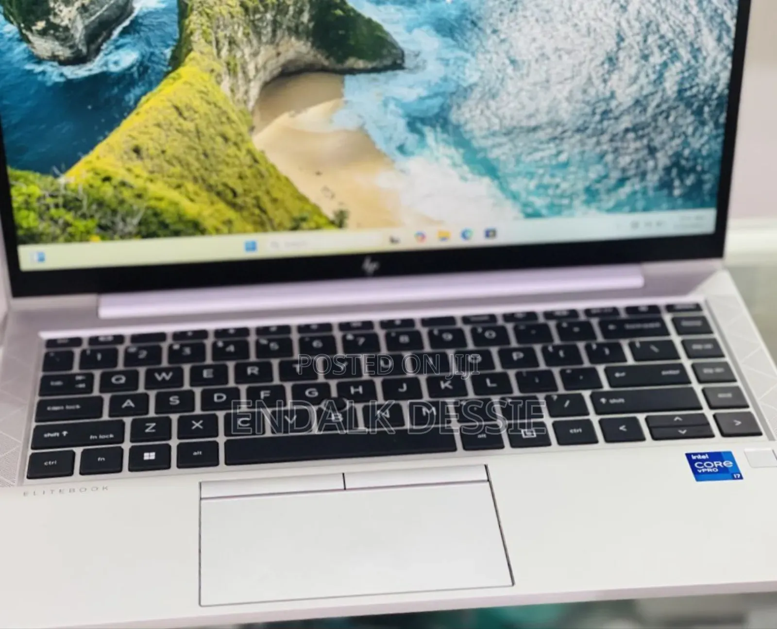 New Laptop HP EliteBook 840 G8 16GB Intel Core I7 SSD 512GB