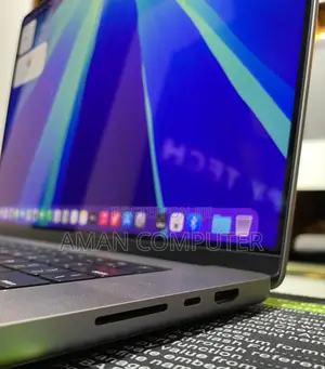 New Laptop Apple MacBook Pro M1 16GB Apple M1 Pro SSD 1T