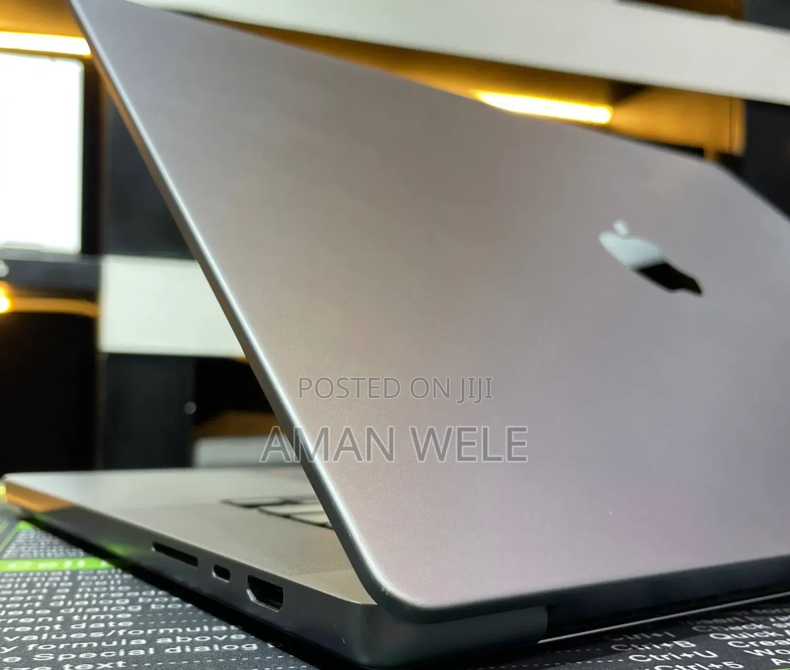 New Laptop Apple MacBook Pro M1 16GB Apple M1 Pro SSD 1T
