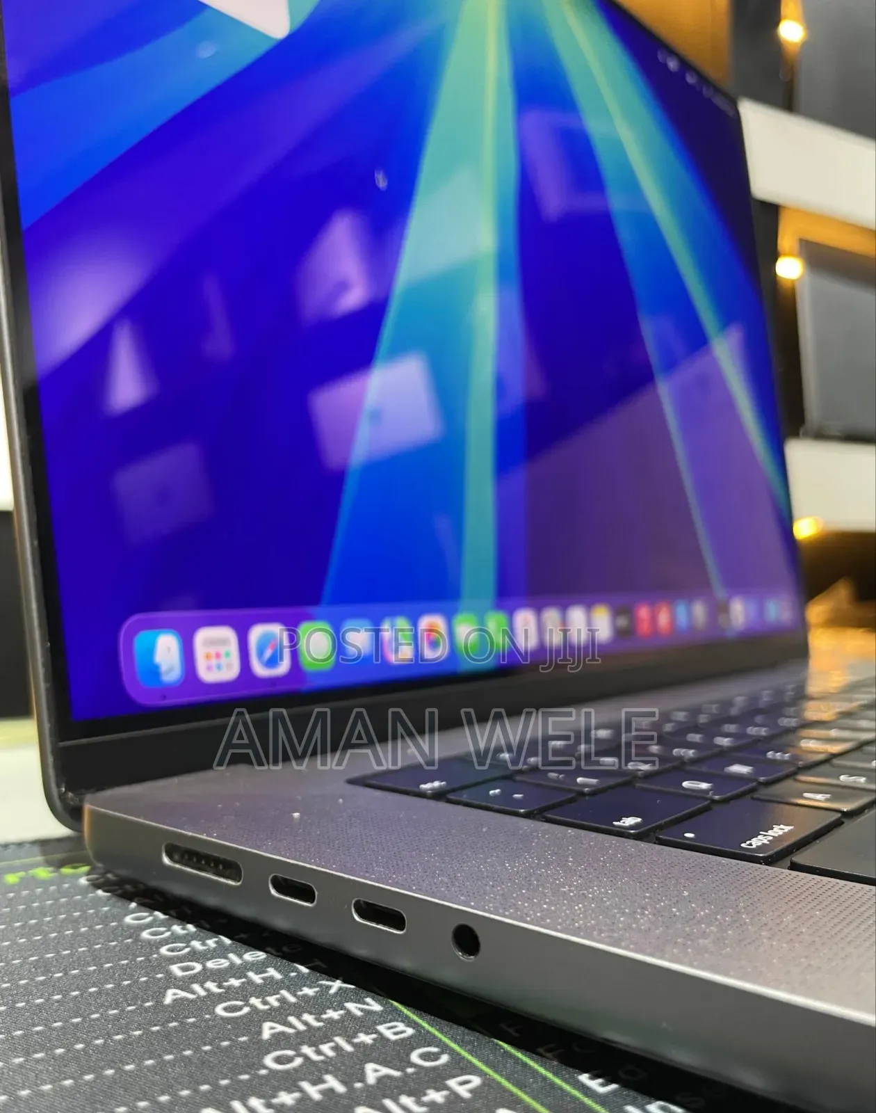 New Laptop Apple MacBook Pro M1 16GB Apple M1 Pro SSD 1T