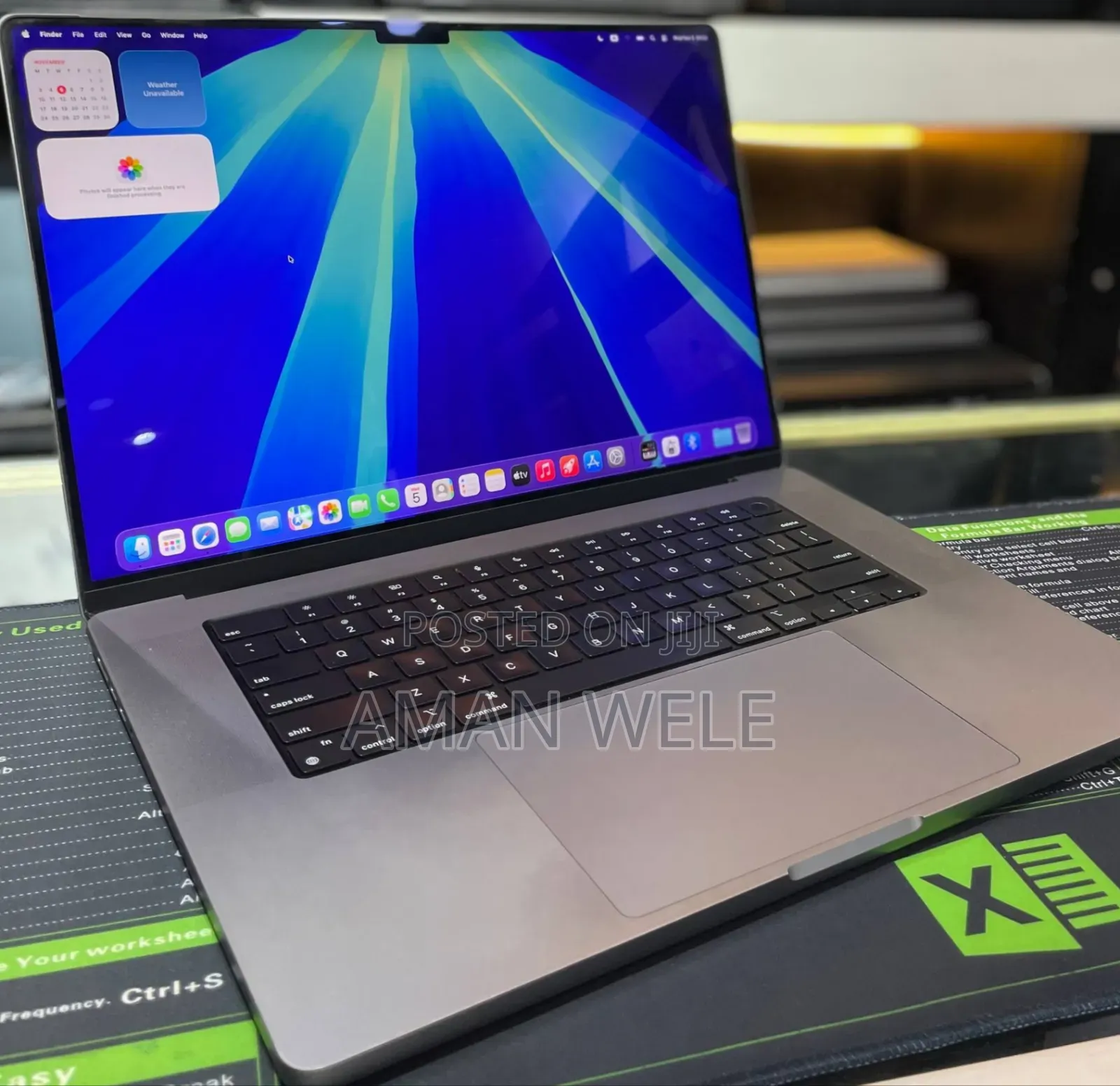 New Laptop Apple MacBook Pro M1 16GB Apple M1 Pro SSD 1T