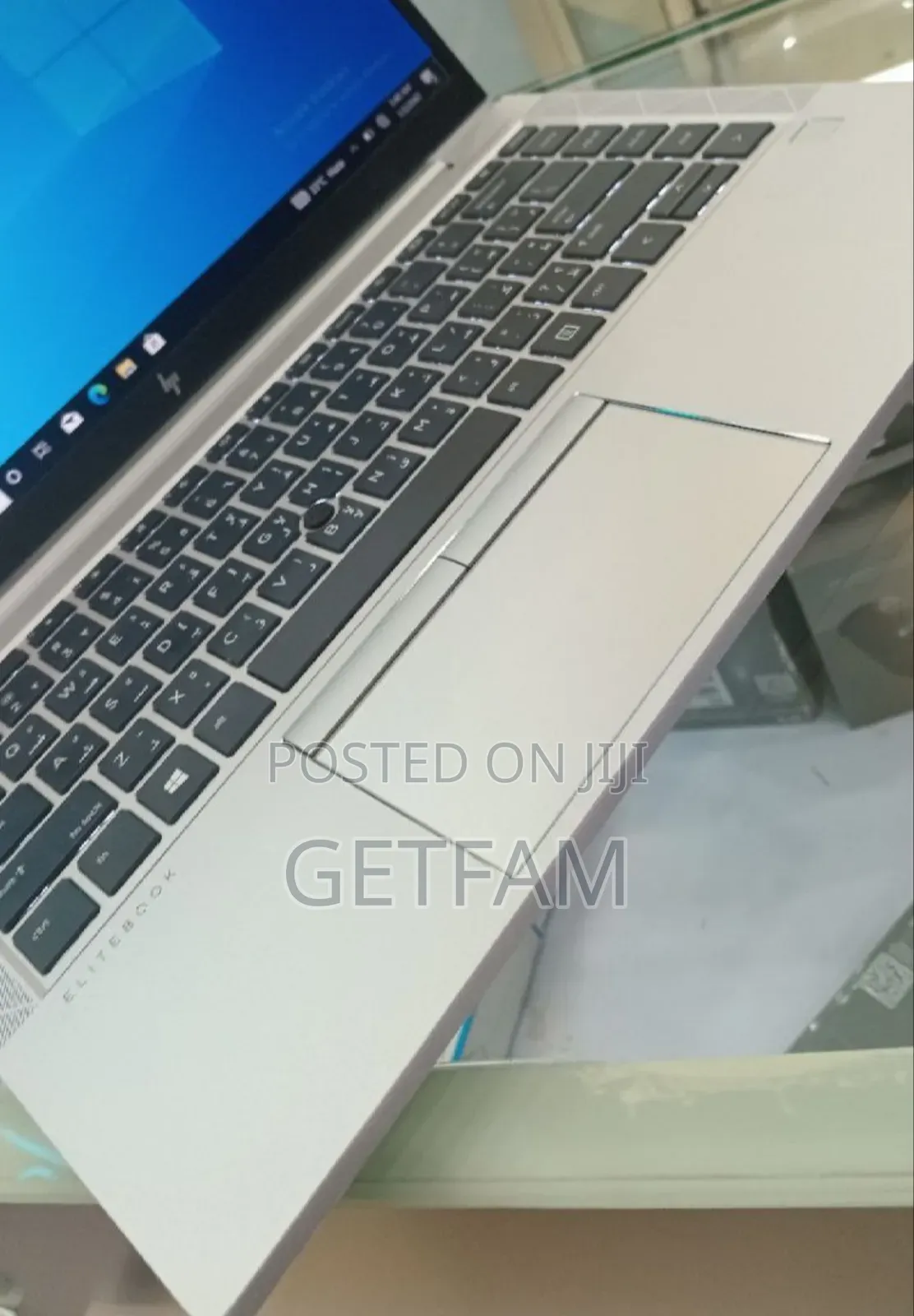 New Laptop HP EliteBook 840 G8 16GB Intel Core I7 SSD 512GB