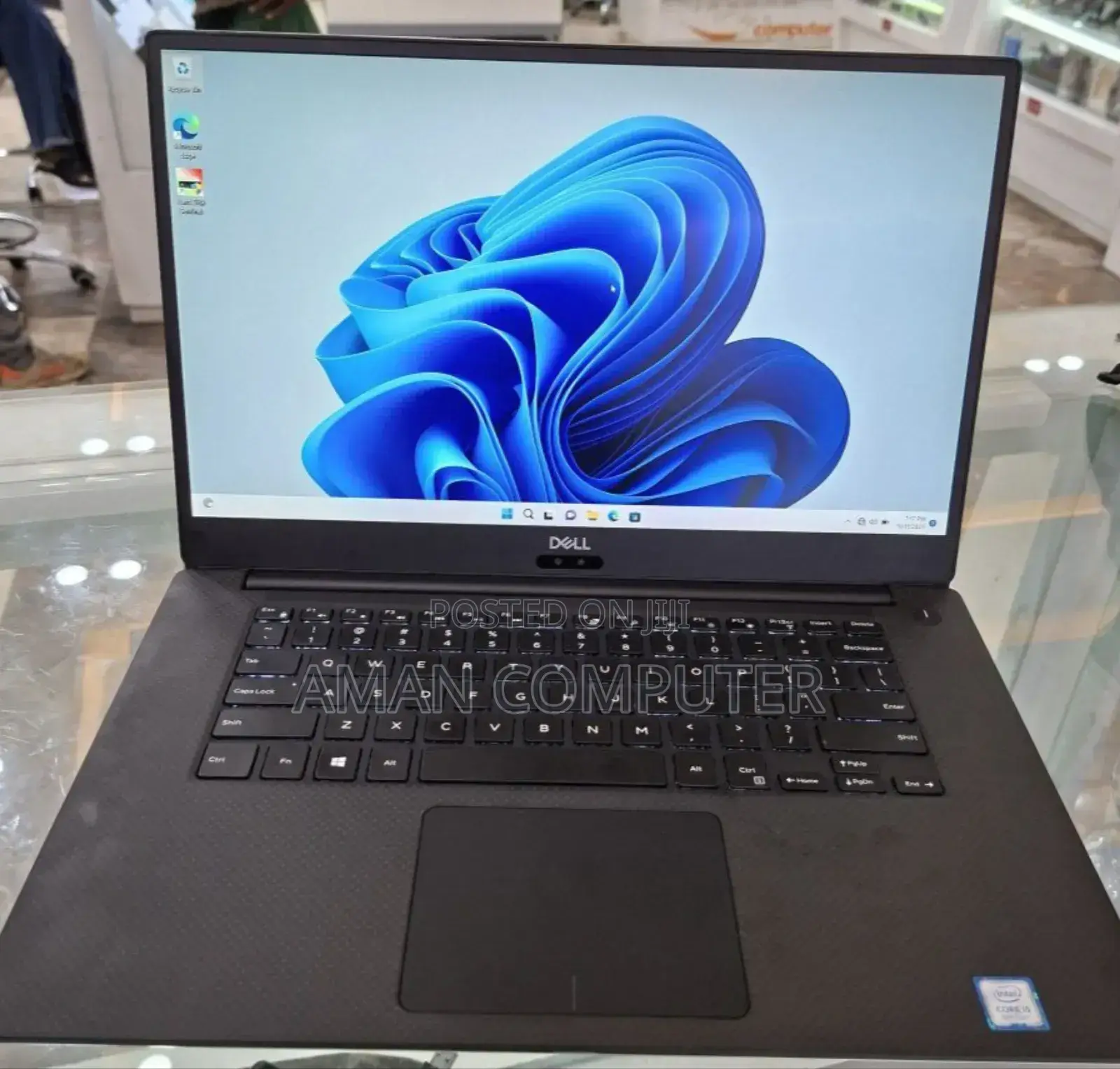 New Laptop Dell Precision 5540 16GB Intel Core I5 SSD 256GB