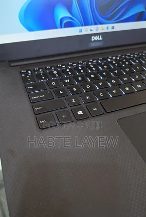 New Laptop Dell Precision 5540 16GB Intel Core I5 SSD 256GB