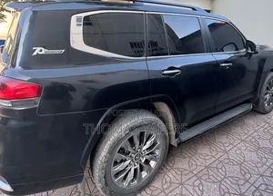 Toyota Land Cruiser 2022