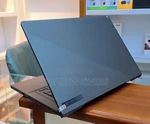 New Laptop Asus ROG Zephyrus G15 32GB Intel Core I9 SSD 1T