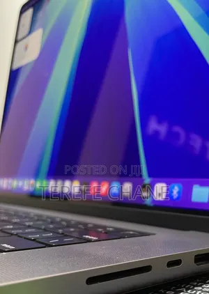 New Laptop Apple MacBook Pro 2021 M1 64GB Intel Core I7 SSD 1T