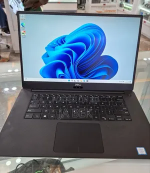 New Laptop Dell Precision 5540 16GB Intel Core I5 SSD 256GB