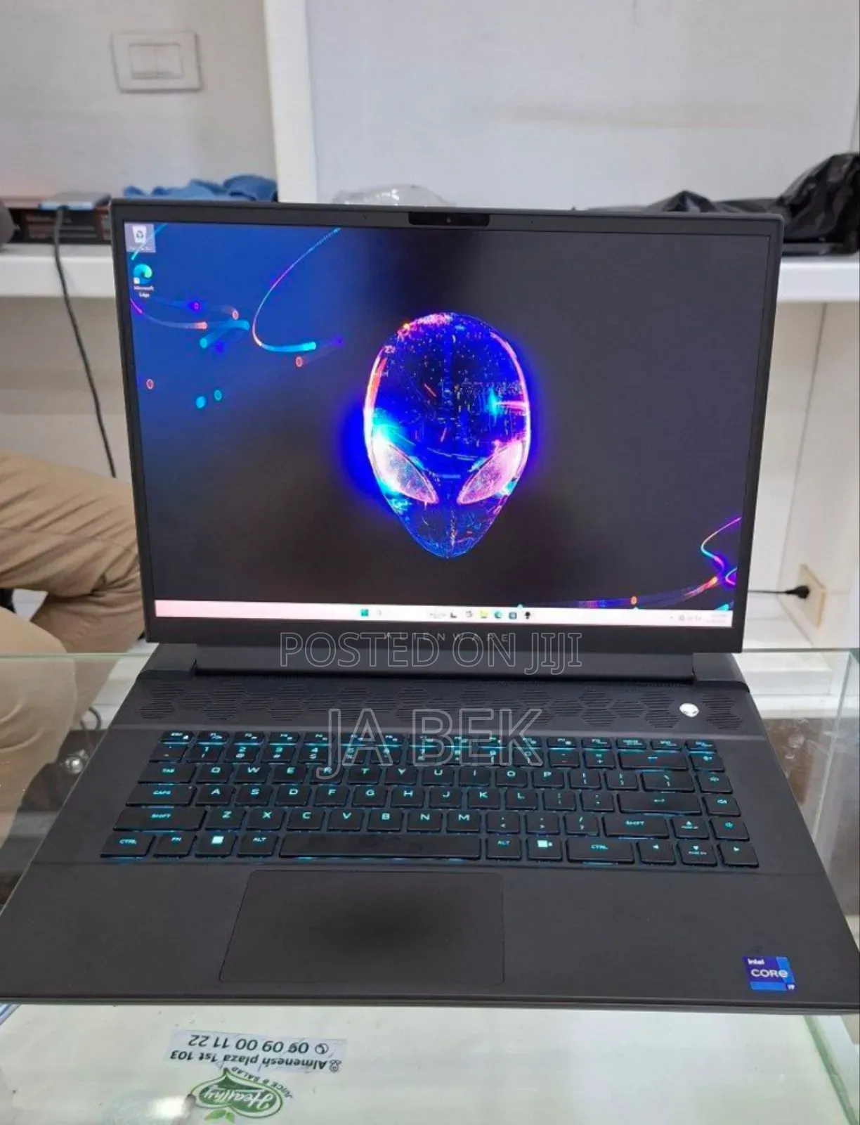 New Laptop Alienware M17x R2 16GB Intel Core I9 SSD 1T