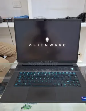 New Laptop Alienware M17x R2 16GB Intel Core I9 SSD 1T