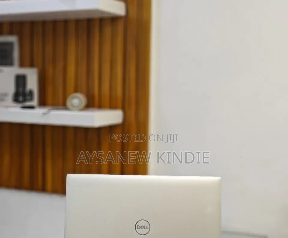 New Laptop Dell Precision 5540 16GB Intel Core I9 SSD 512GB