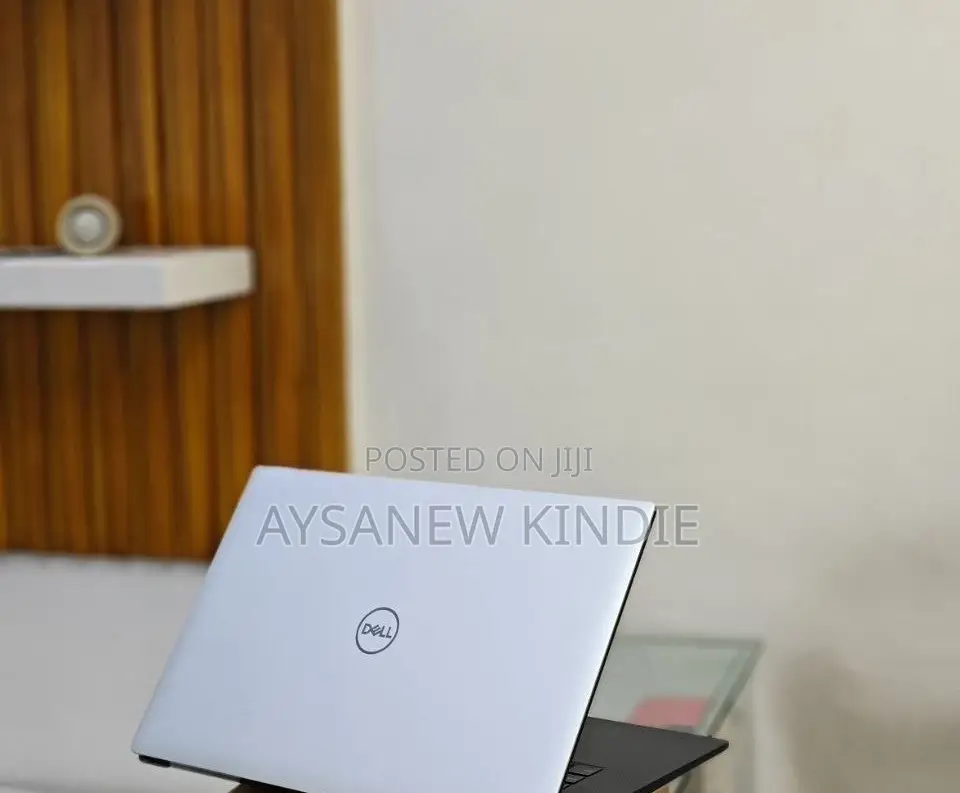 New Laptop Dell Precision 5540 16GB Intel Core I9 SSD 512GB