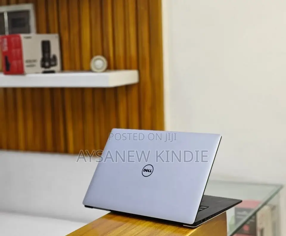 New Laptop Dell XPS 15 16GB Intel Core I7 SSHD (Hybrid) 256GB