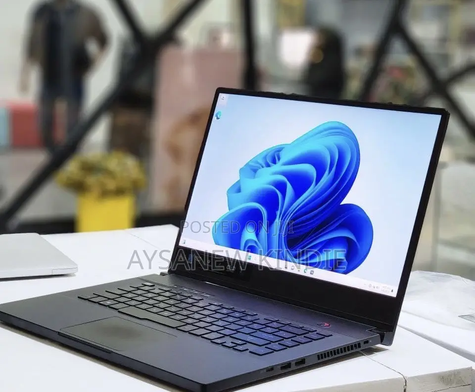 New Laptop Asus ROG Zephyrus G15 16GB Intel Core I7 SSD 512GB