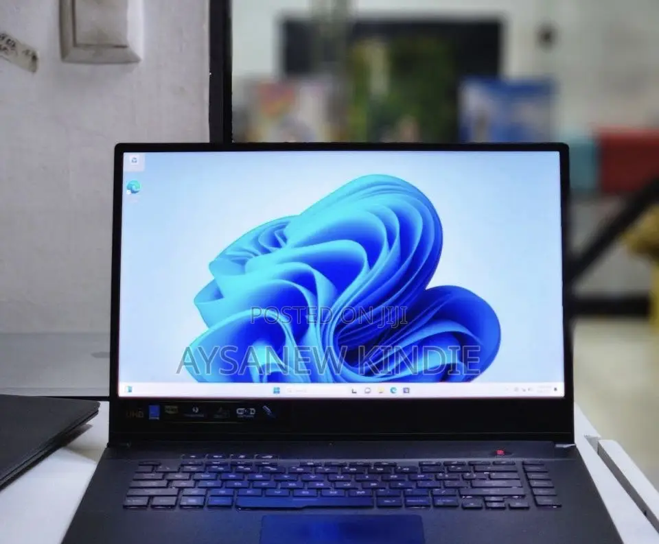 New Laptop Asus ROG Zephyrus G15 16GB Intel Core I7 SSD 512GB