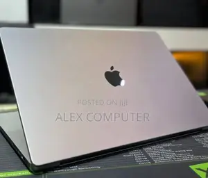 New Laptop Apple MacBook Pro M1 32GB Apple M1 Pro SSD 512GB