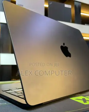 New Laptop Apple MacBook Air 2022 M2 24GB Apple M2 SSD 1T