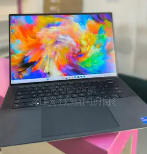 New Laptop Dell XPS 15 16GB Intel Core I7 SSD 512GB