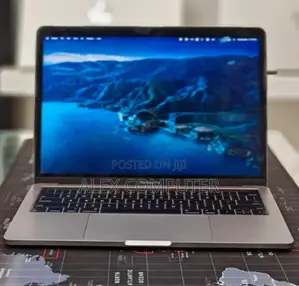 New Laptop Apple MacBook Pro 2016 16GB Intel Core I7 SSD 512GB