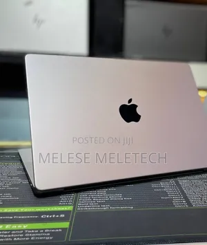 Photo - New Laptop Apple MacBook Pro 2021 M1 32GB Apple M1 Pro SSD 512GB