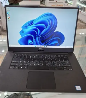 Photo - New Laptop Dell Precision 5540 16GB Intel Core I5 SSD 256GB