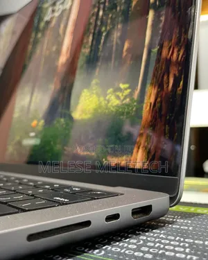 New Laptop Apple MacBook Pro 2021 M1 32GB Apple M1 Pro SSD 512GB