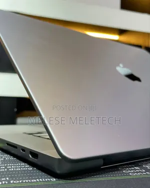 New Laptop Apple MacBook Pro 2021 M1 64GB Apple M1 Max SSD 1T