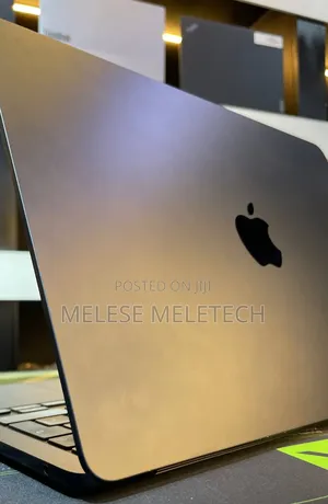 New Laptop Apple MacBook Air 2023 M2 24GB Apple M2 SSD 1T