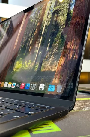 New Laptop Apple MacBook Air 2023 M2 24GB Apple M2 SSD 1T