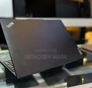 Photo - New Laptop Lenovo ThinkPad Yoga 16GB Intel Core I7 SSD 512GB