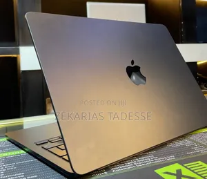 New Laptop Apple MacBook Air 2022 M2 24GB Apple M2 SSD 1T