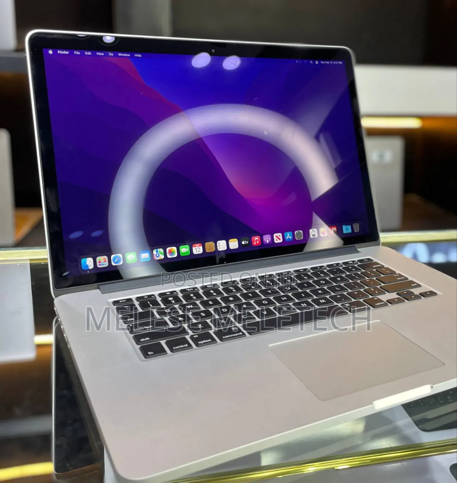 New Laptop Apple MacBook Pro 2015 16GB Intel Core I7 SSD 256GB