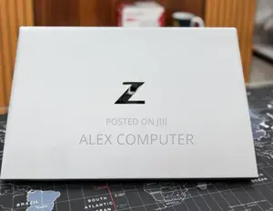 New Laptop HP ZBook Firefly G8 32GB Intel Core I7 SSD 512GB
