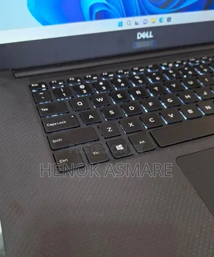 New Laptop Dell Precision 5540 16GB Intel Core I5 SSD 256GB