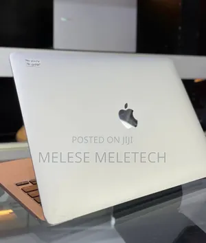 New Laptop Apple MacBook Pro 2020 M1 8GB Apple M1 Pro SSD 512GB