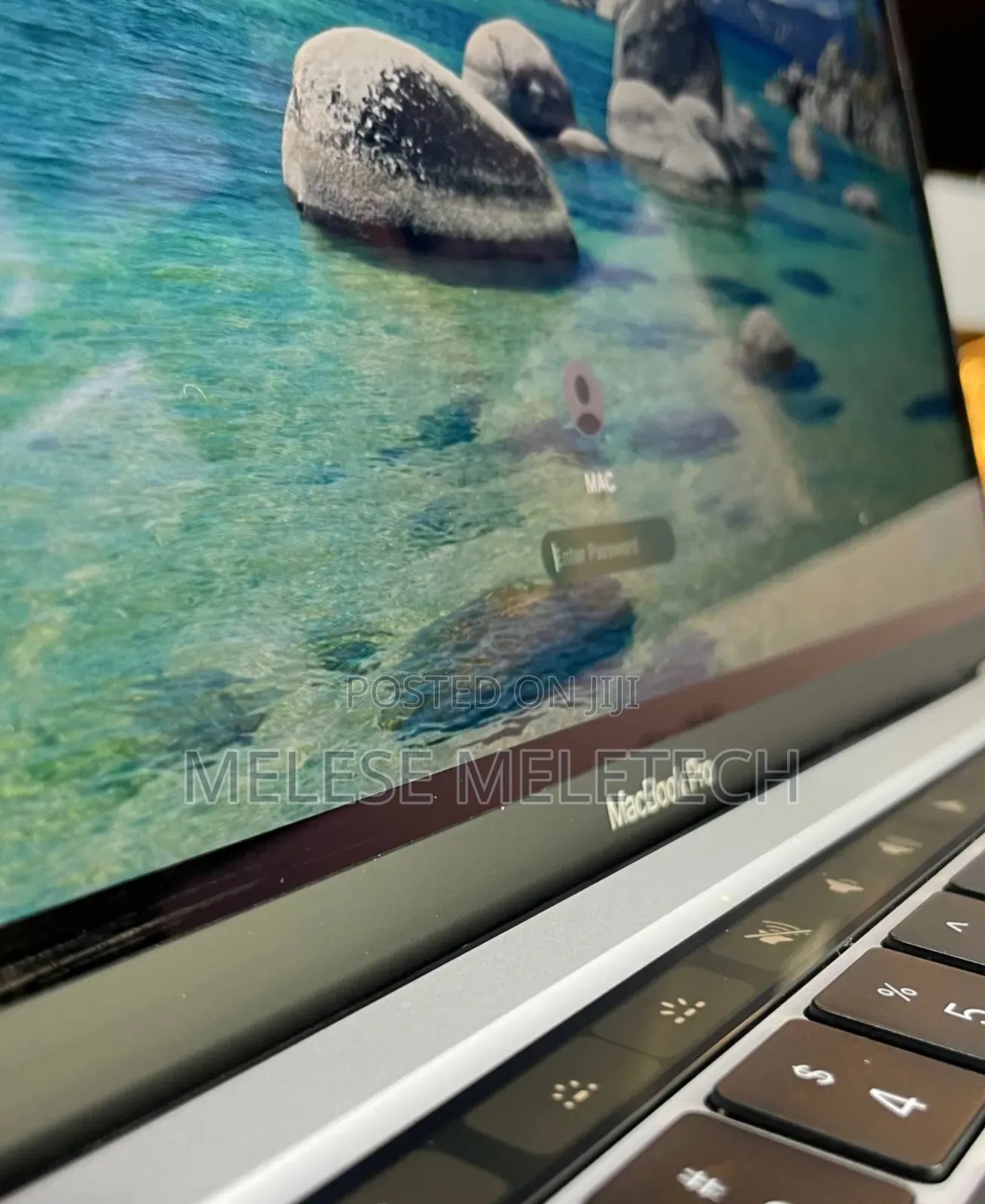 New Laptop Apple MacBook Pro 2020 M1 8GB Apple M1 Pro SSD 512GB