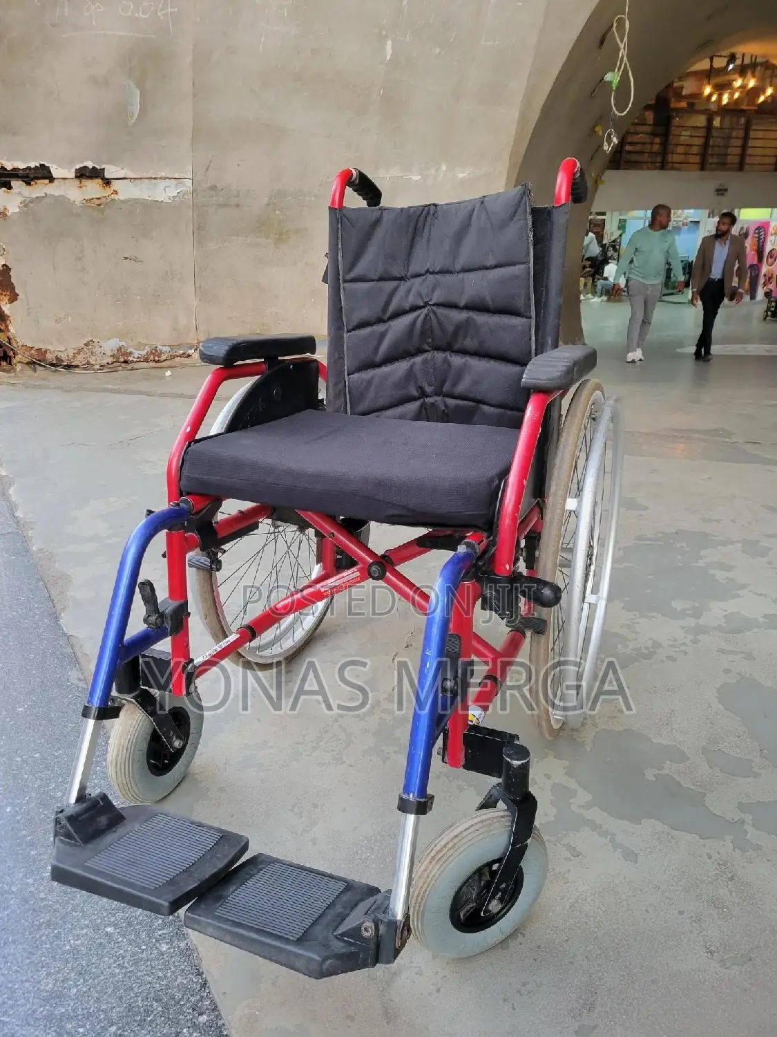 Normal Wheelchair巨文europe Wheelchair巉曰up Armrest for Side Transfer