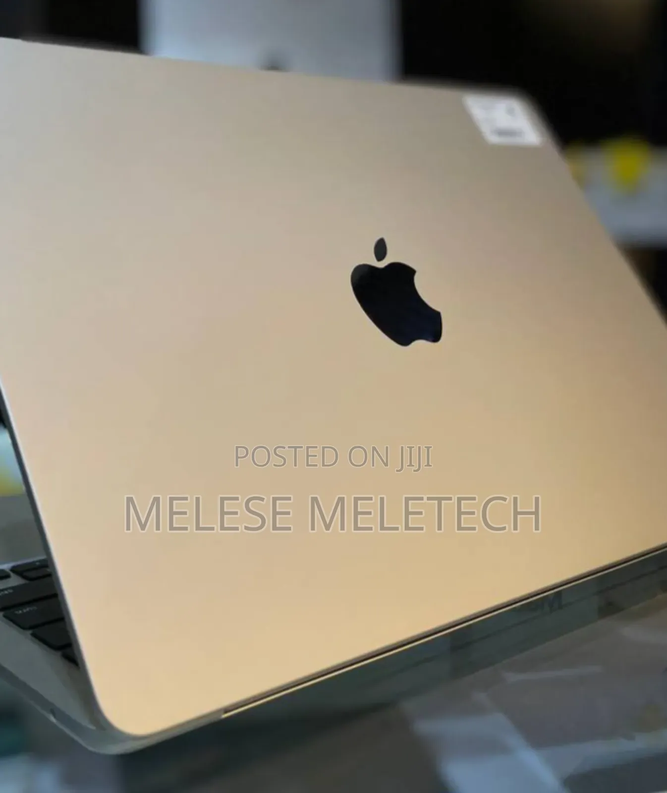 New Laptop Apple MacBook Pro 2022 M2 8GB Apple M2 SSD 256GB