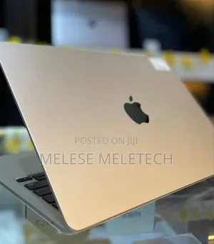 Photo - New Laptop Apple MacBook Air 16GB Apple M3 SSD 512GB