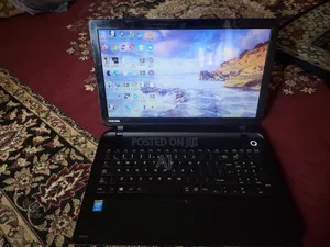 Photo - Laptop Toshiba Satellite C55 8GB Intel Core i5 HDD 256GB